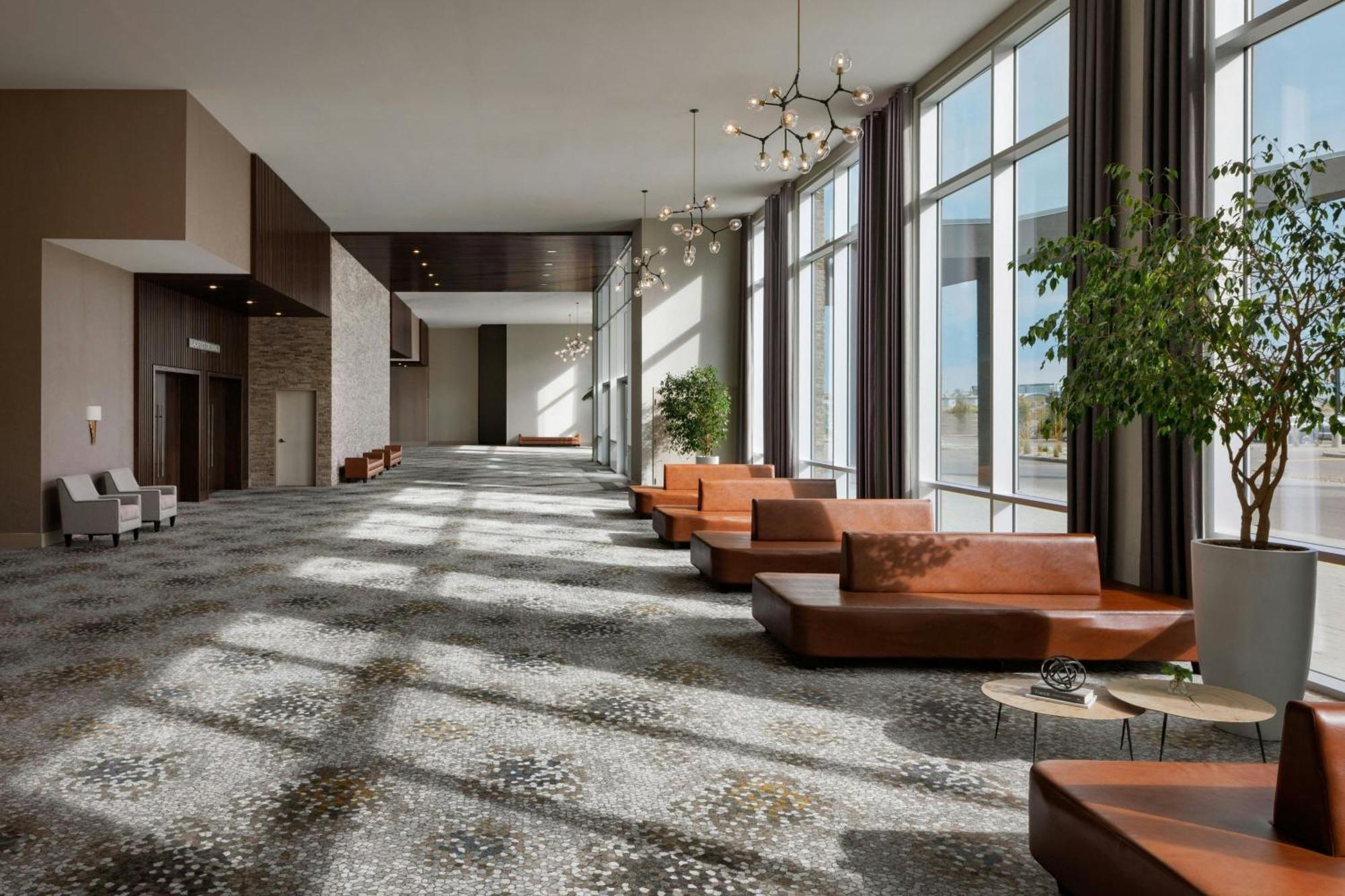Hotel The Westin Airport 4*